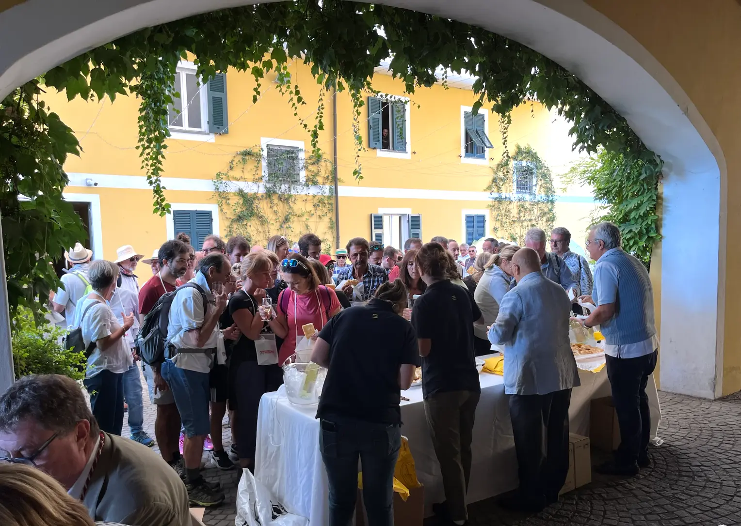 La passeggiata enogastronomica GaviLonga tra le cantine del Gavi DOCG